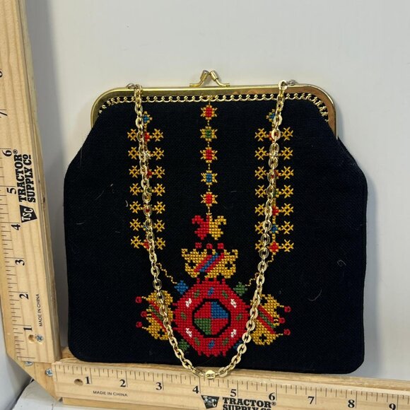 Handbags - Vintage Black Needlepoint Clutch Purse Black Gold Chain Red Lining Kiss Lock